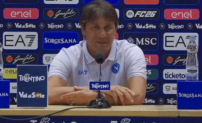 Conte: Mercato Napoli, l'organico è da completare. Lang? Kvara è di un altro livello. Raspadori è voluto andare via