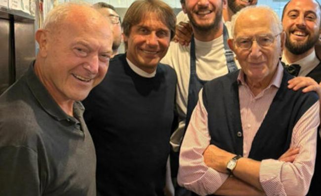 Conte sempre più napoletano. Cena speciale per il tecnico partenopeo