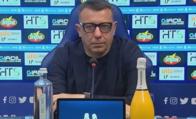 La Fiorentina aveva scelto D'Aversa, i social l'hanno fatto saltare. Il nome in pole