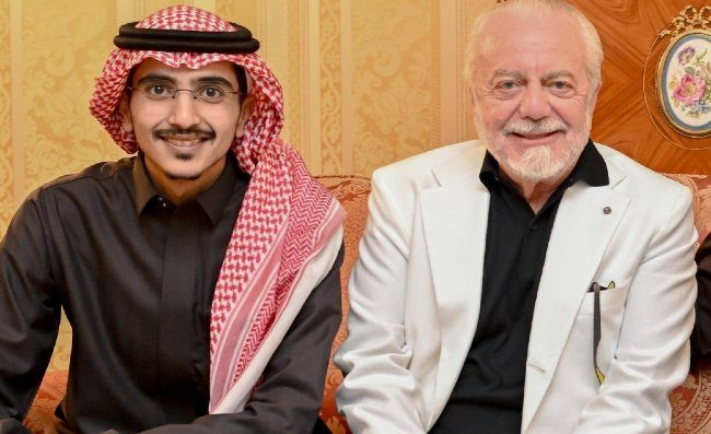 Il Napoli per una volta ha battuto gli arabi. Che stasera saranno davanti alla tv