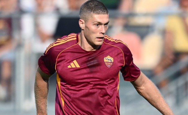 Scambio Dovbyk-Gimenez ancora in piedi: Milan e Roma cambiano formula per provare a chiudere