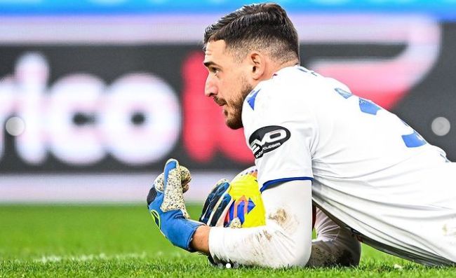 Schira: Napoli interessato a Falcone del Lecce, ma ci sono anche altri due club
