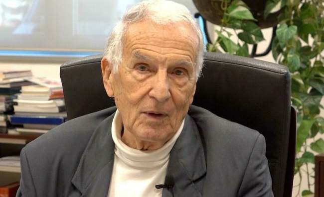 Garattini: Ho 96 anni, vi dico la mia alimentazione. No antibiotici, sulle sigarette ho scoperto...