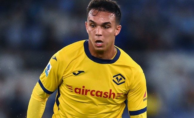 Giovane al Napoli, l'accordo è vicino. Manna alza l'offerta e prova a chiudere