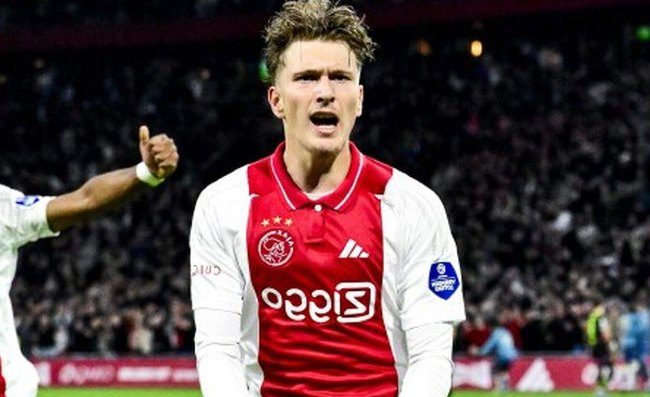 Chi è Mika Godts, alla scoperta del talento belga che piace al Napoli