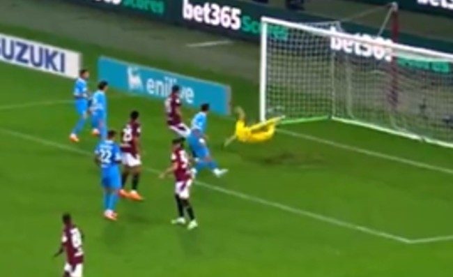 Torino-Napoli, annullato gol a Noa Lang. La moviola di Luca Marelli