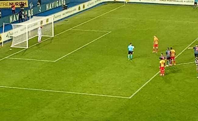 Cosa sarebbe successo se Collu non avesse dato il rigore al Lecce contro il Napoli?