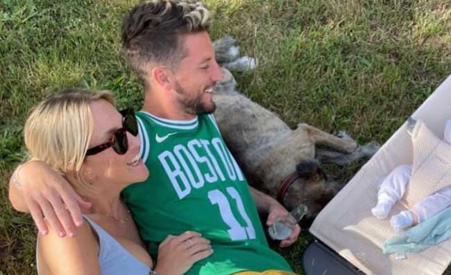 Mertens e Kat col sindaco Manfredi al Maradona: riceverà la cittadinanza onoraria? (FOTO)