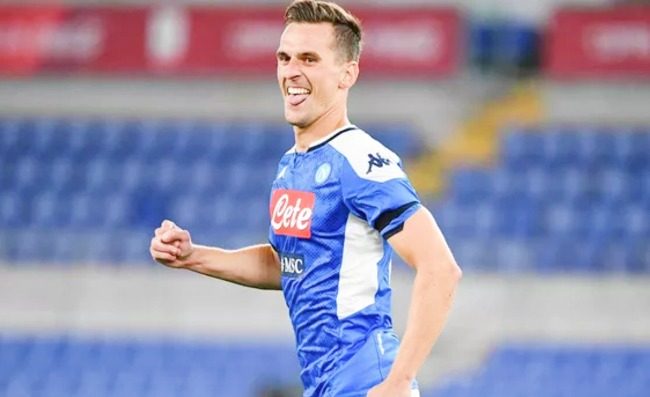 Atletico Madrid, il presidente a microfoni spenti ironizza: Chi è Milik?