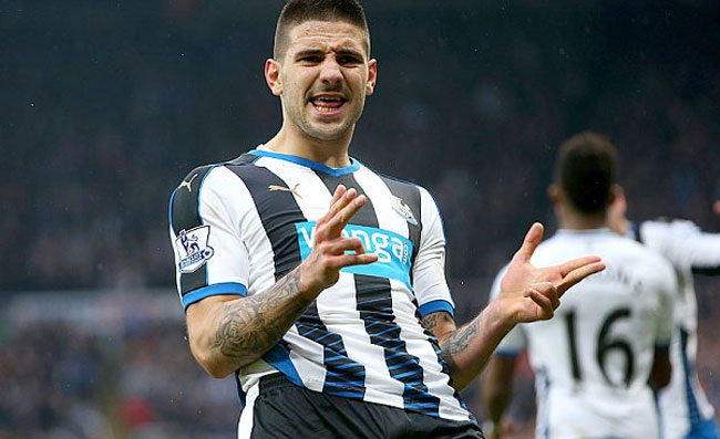 Accomando: Mitrovic proposto al Napoli, è disposto a ridursi l'ingaggio