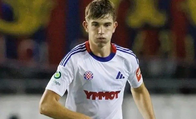 Manna sfida Marotta per Branimir Mlacic. Il croato piace al Napoli