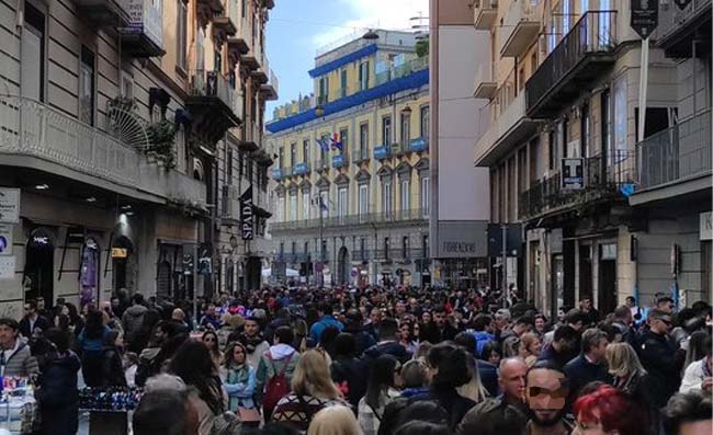 Napoli, Funicolare Centrale chiusa fino al 29 aprile. Disagio per cittadini e turisti