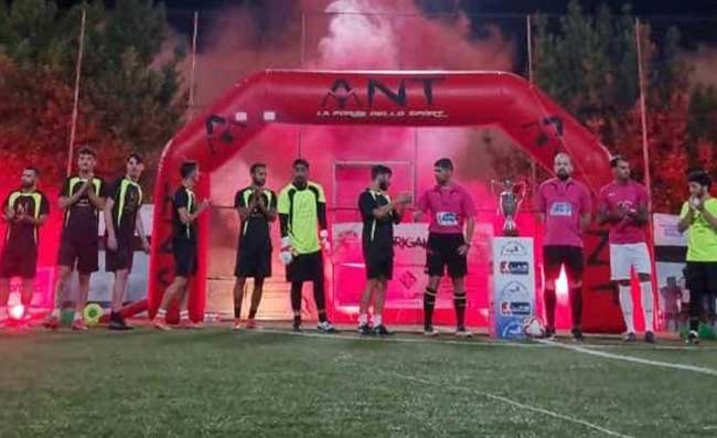 Napoletano di me**a, calciatore squalificato: 15 giornate di stop