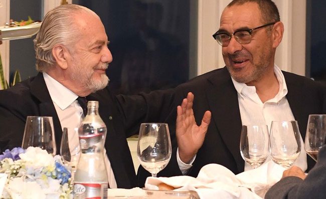 RAI - Sarri ha posto tre condizioni per tornare a Napoli. La moglie e il figlio hanno già deciso
