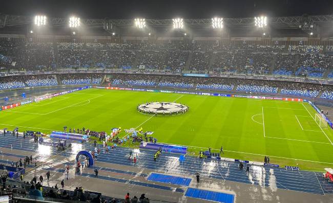 Il Napoli ha un nuovo tifoso: era al Maradona. Ma ha tradito il papà