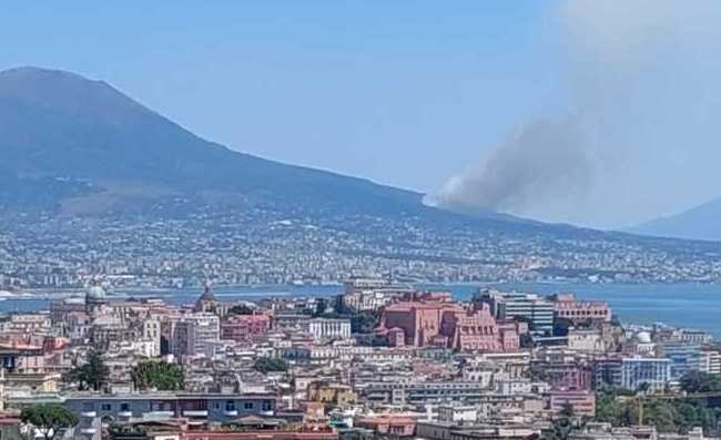 Temporale su Napoli e provincia, il Vesuvio respira: le previsioni per le prossime ore