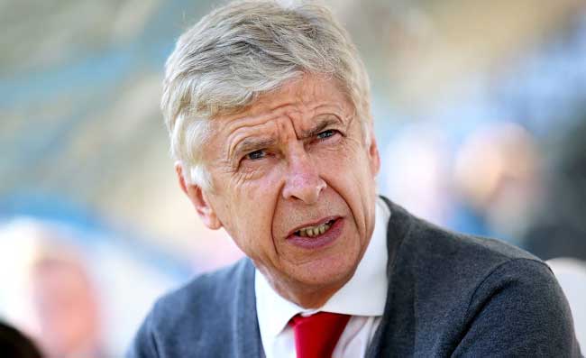 Wenger critica Marciniak: Rigore all'Inter? Sono contro, guardate cosa fa Lautaro