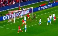 Benfica in gol con Rios, Milinkovic-Savic furioso. Beukema disattento