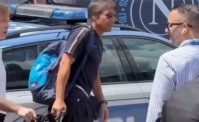Pullman Napoli arriva allo stadio di Lecce. Vergognosi insulti per Conte: Uomo di m... infame