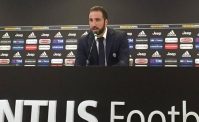 VIDEO - Higuain e quelle parole pesanti: Via da Napoli? Mi ha spinto De Laurentiis