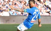 VIDEO - Insigne in vacanza a Dubai, tuffo a mare con D'Ambrosio e la moglie se la ride!