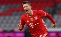 Lewandowski, rovesciata da urlo contro la Dinamo Kiev: è il gol dell'anno? (VIDEO)