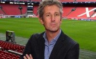 Van der Sar migliora, messaggio dall'ospedale: Fuori dalla terapia intensiva