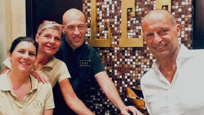 Max Allegri in pasticceria a Livorno