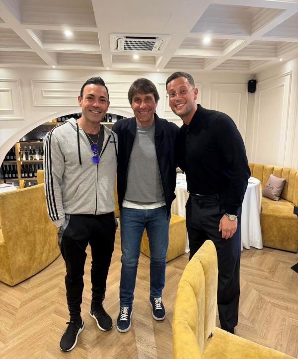 Conte al White Chill Out Lungomare di Pozzuoli