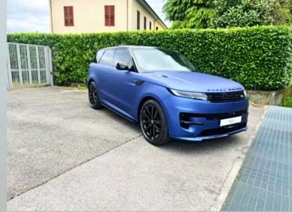 Nuova macchina di Giovanni Di Lorenzo