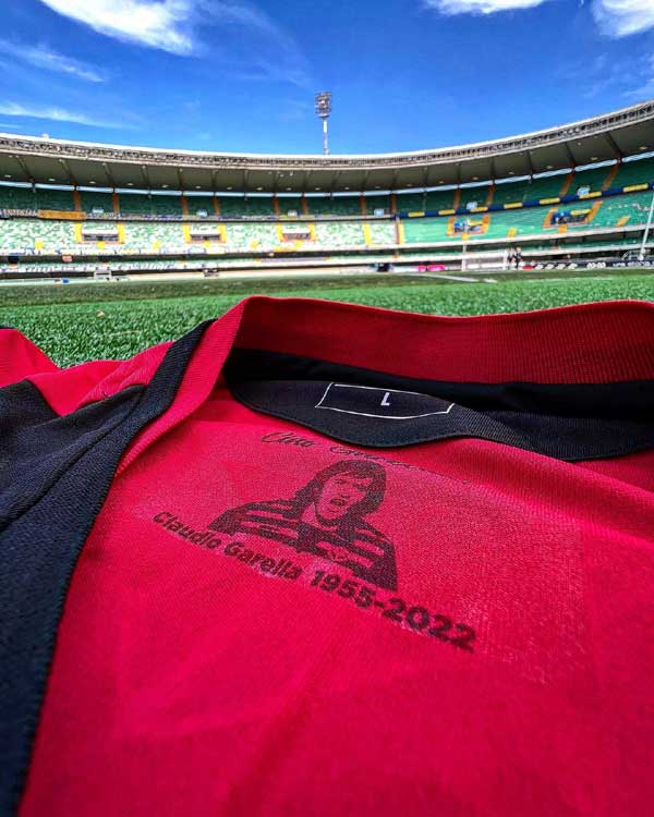 Maglia commemorativa Verona per Claudio Garella