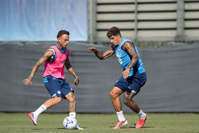 Noa Lang contro Giovanni Di Lorenzo: 1 vs 1 in allenamento