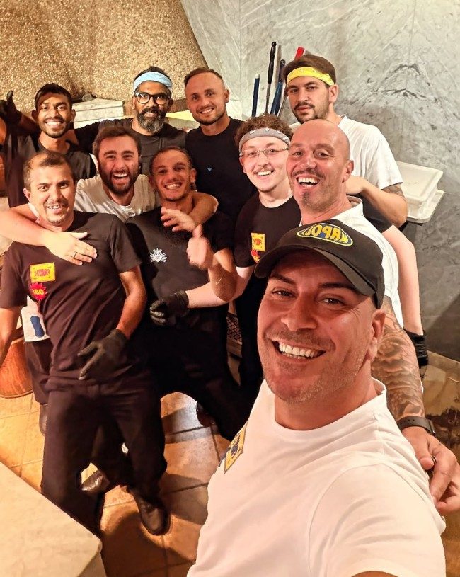 Lobotka in pizzeria dopo il gol al Bologna