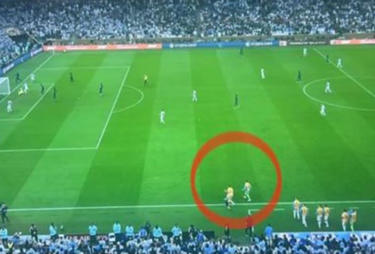 argentina francia gol messi irregolare