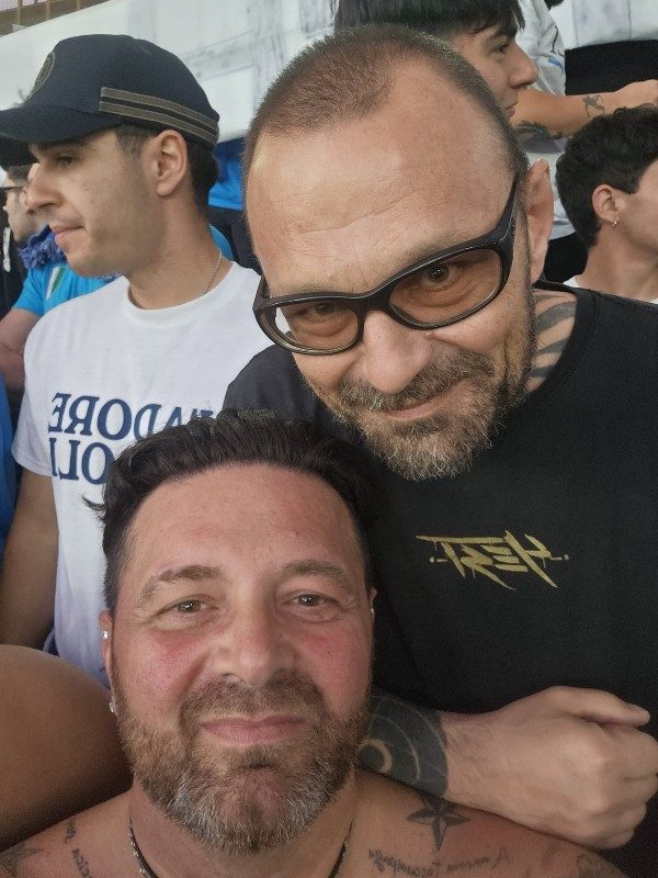 Luca Persico dei 99 Posse allo stadio Maradona