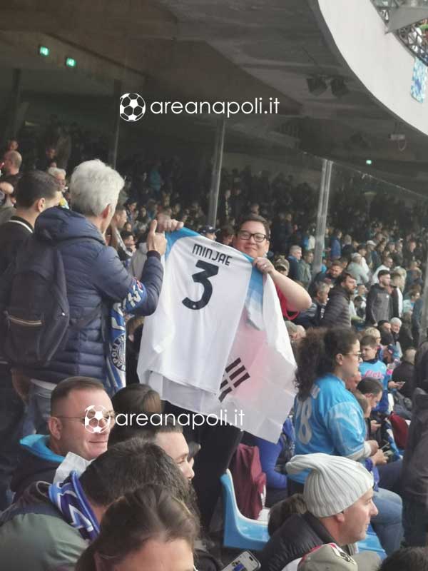 Tifoso Corea Napoli