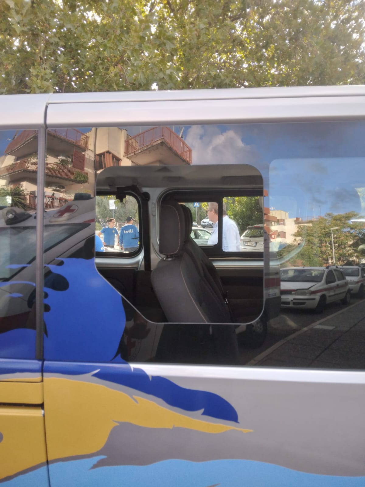 Minivan vetro rotto