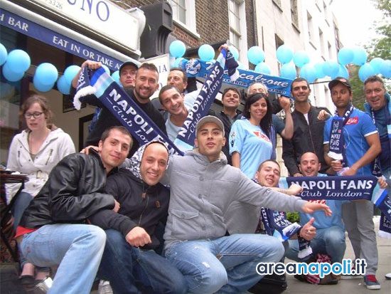 Napoli in Champions, si festeggia anche a Londra