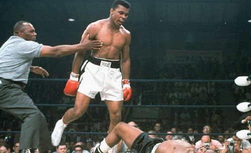 E' morto Muhammad Ali, lo sport mondiale � in lutto: aveva 74 anni