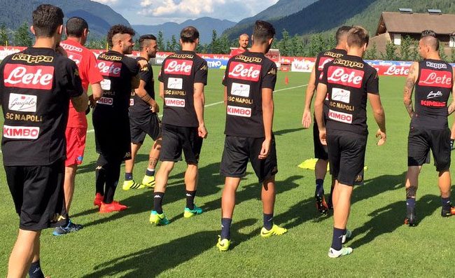 Gruppo decimato dalle nazionali, decisione a sorpresa di Sarri: il report da Castel Volturno
