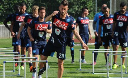 Ritiro Napoli, quattro partite in Trentino e tre amichevoli di prestigio all'estero. I dettagli