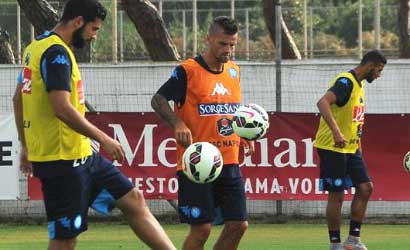 Napoli stanco, Sarri concede una giornata di riposo. Contro il Legia già pronti sette cambi