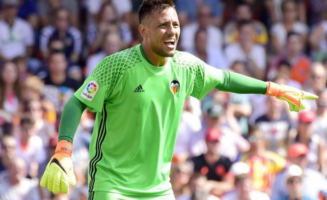Alves, l'agente: Il Napoli vuole confermare Reina! Ma se andasse via...