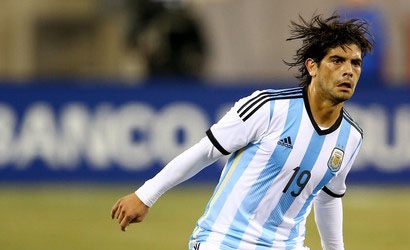 Stampa estera: Proposta importante del Napoli per Banega, Juve beffata?