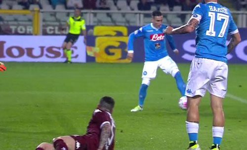 Premium, la moviola: Gol giustamente annullato. Manca un rigore al Napoli