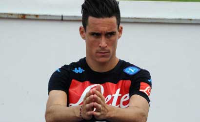 Napoli in campo a Castel Volturno, nel pomeriggio la partenza per l'Emilia