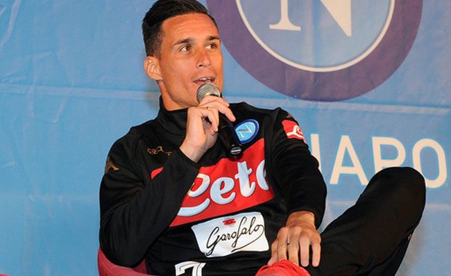 Perchè il Napoli sta vendendo Higuain alla Juve?. Callejon: Mi risulta...