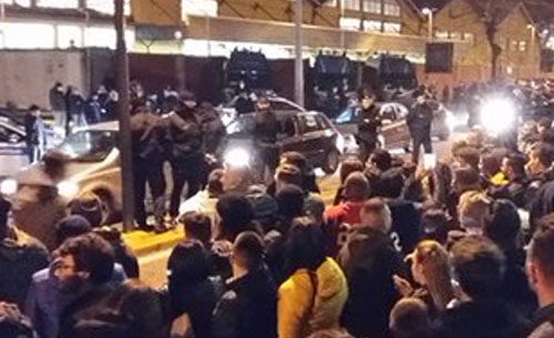 Delegazione di Ultras del Napoli a Capodichino per salutare la squadra di Sarri