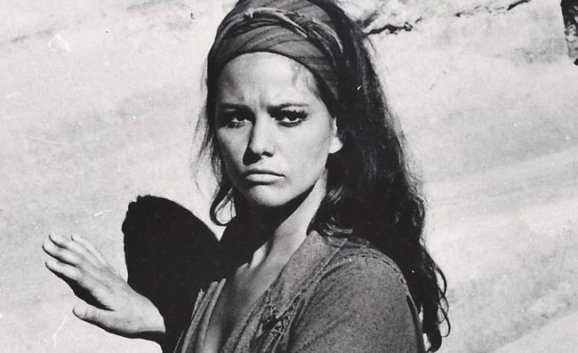 È morta Claudia Cardinale, la grande attrice aveva un legame speciale con Napoli