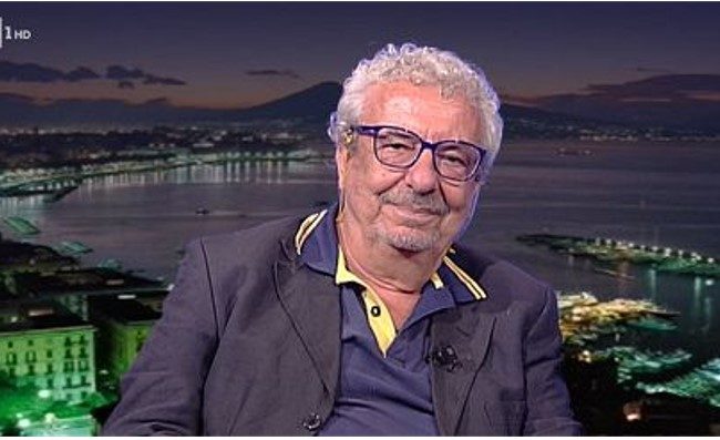 Napoli terzo mondo? Risposta da applausi di Casillo: Se scendiamo Via Caracciolo...